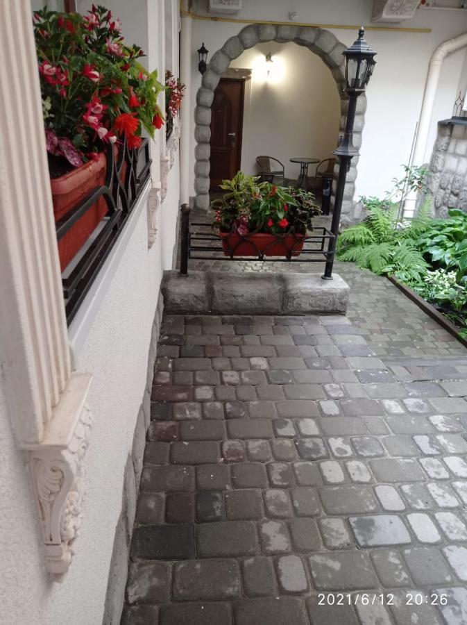 Appartamento Rynok 25 Deluxe Lviv Center Esterno foto